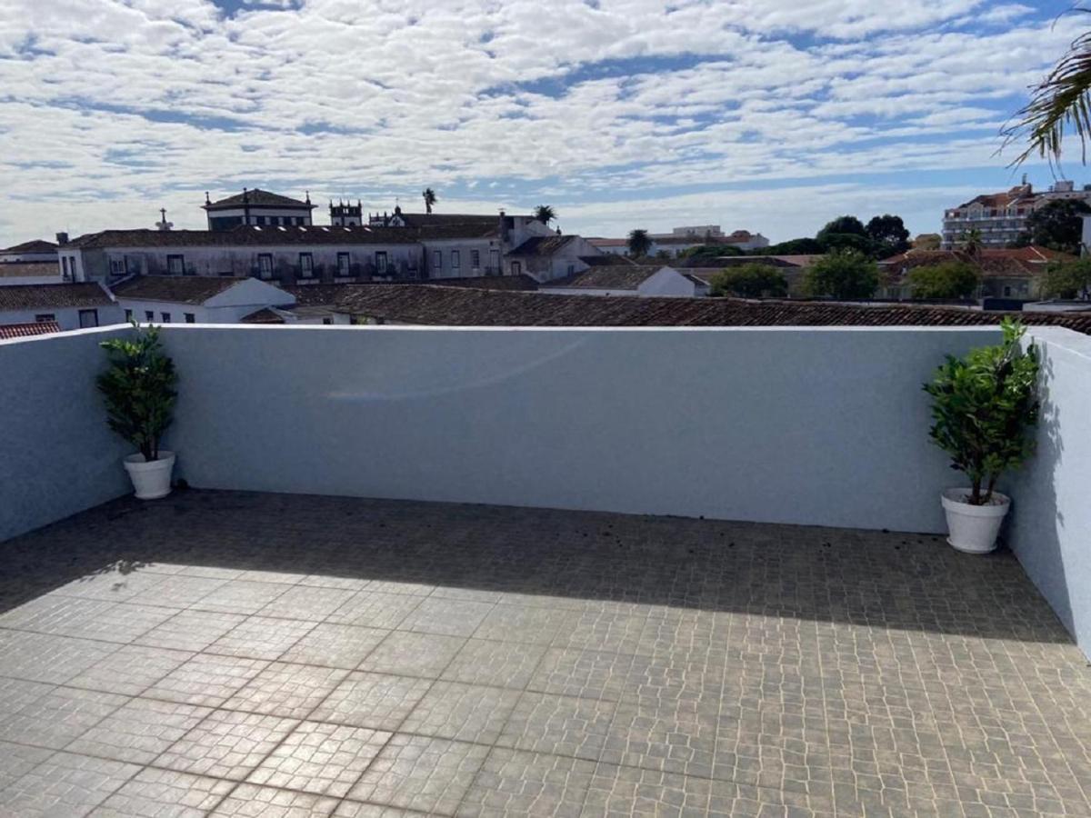 Azor International I Apartment